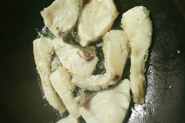 焖鱼块的做法图解4