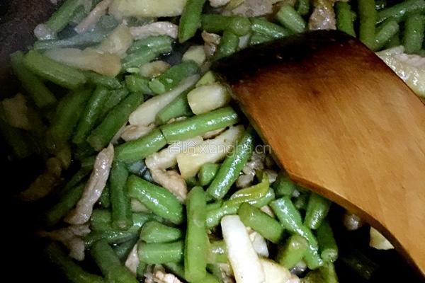 干锅豆角土豆条的做法图解8