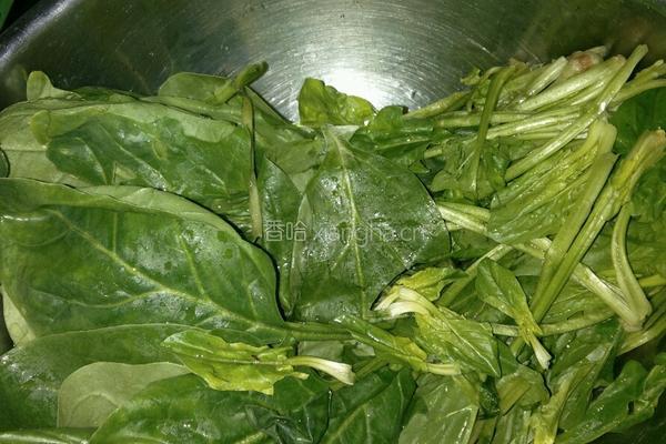 鸡蛋菠菜饼的做法图解1