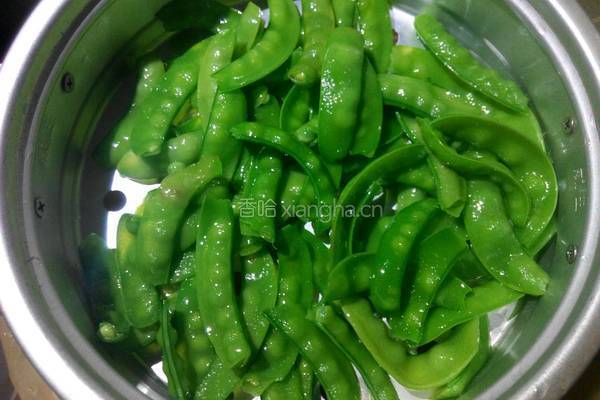 荷兰豆炒瘦肉的做法图解6