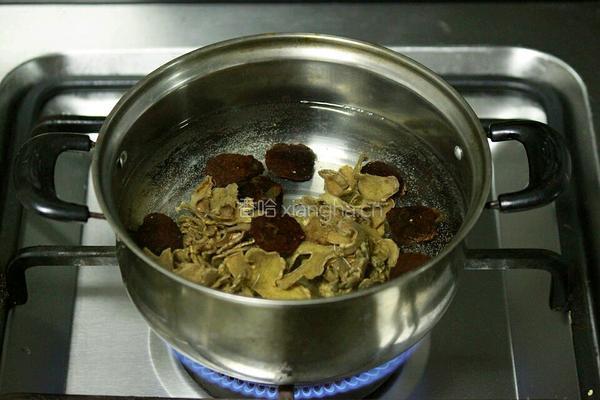 黑枣红糖姜茶的做法图解4