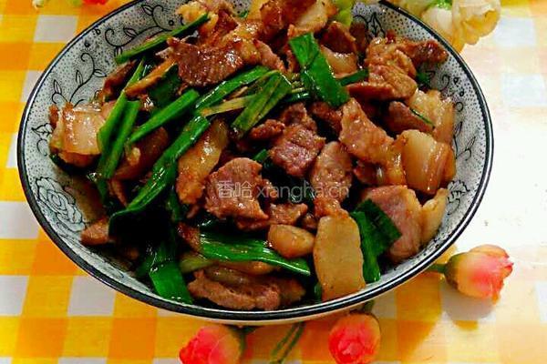 蒜叶炒肉