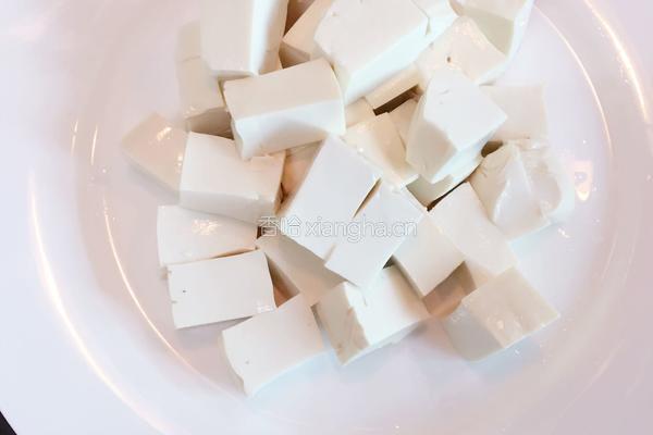 肉末烧豆腐的做法图解1