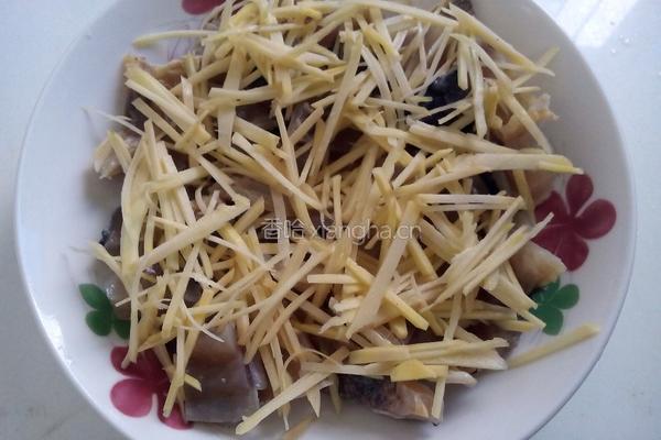 榄角蒸腊肉鱼干的做法图解3