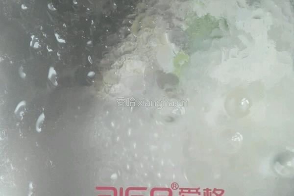 鲫鱼萝卜汤的做法图解13