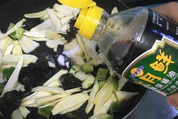 茭白木耳炒鸡蛋的做法图解6