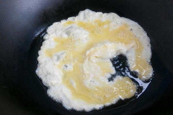 什锦虾仁蛋炒饭的做法图解2