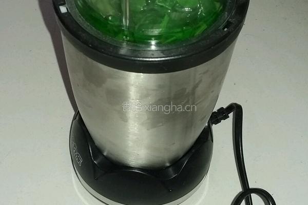 香菇菠菜面水饺的做法图解1