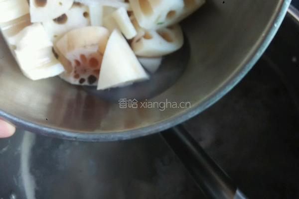 莲藕汤的做法图解4