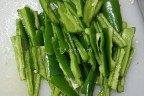 红绿焖鸡腿的做法图解3