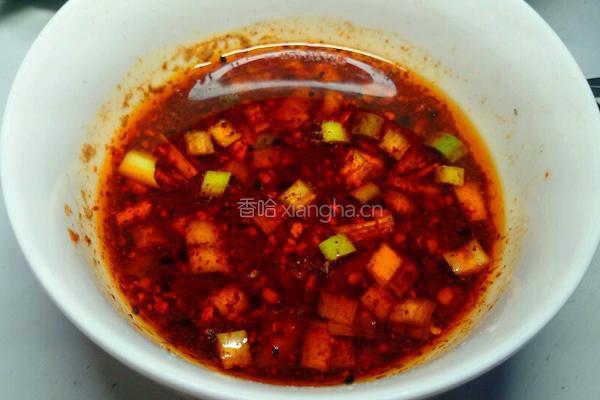 油泼辣子酸汤面的做法图解5