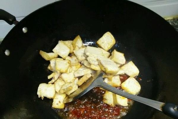 听这道菜的名字《家常豆腐》就让我想起了时时刻刻在为家人做菜的时候要用心认真的做法图解5