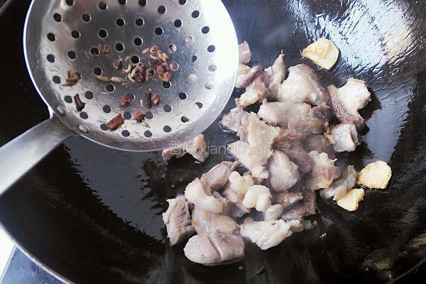 羊肉炖白菜粉条的做法图解5