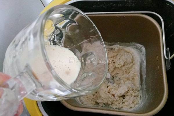 豆沙卷花朵面包的做法图解4