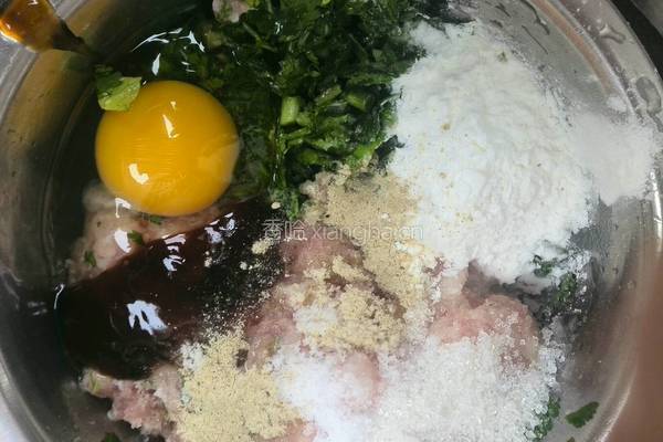 五香肉丸子的做法图解3