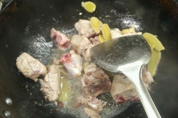 土豆烧排骨的做法图解4