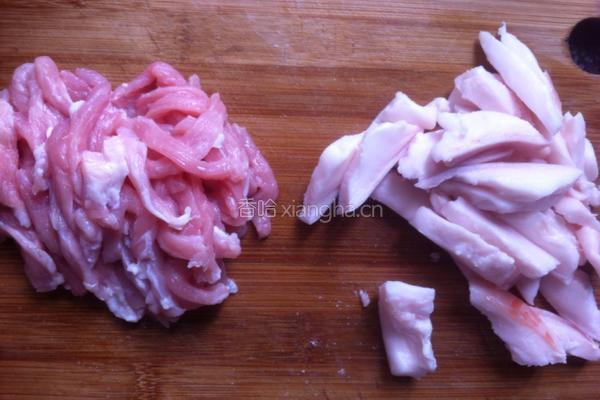 胡萝卜炒肉的做法图解2