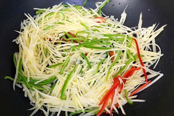 青椒土豆丝的做法图解6