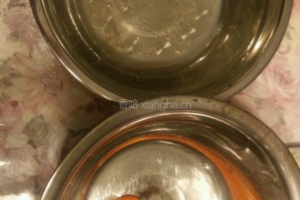 六寸戚风蛋糕的做法图解2