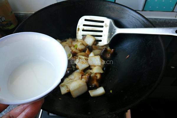 香菇炒白菜的做法图解9