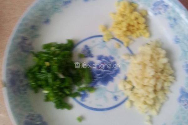 金针菇肉汤的做法图解3