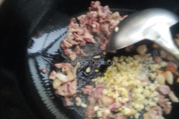 金针菇肉汤的做法图解4