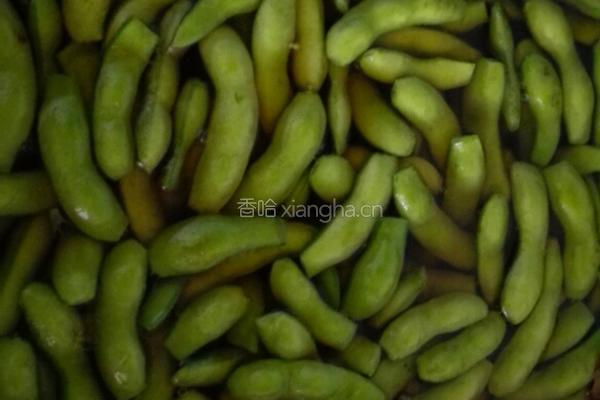 凉拌毛豆的做法图解3