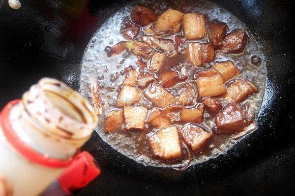 红酒五花肉的做法图解7