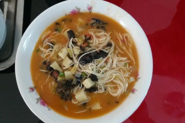 滋补清炖鸡（配面）的做法图解7