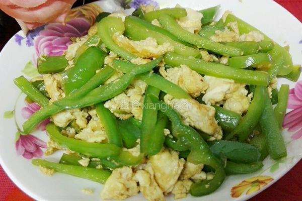 青椒炒鸡蛋的做法图解4
