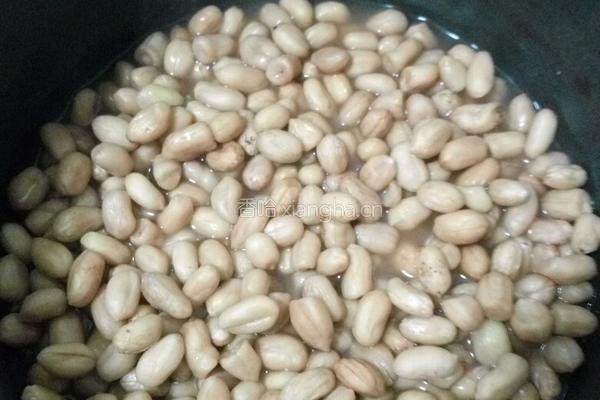 花生米拌芹菜胡萝卜的做法图解4