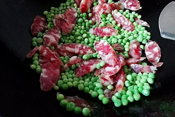 腊肠豌豆饭的做法图解5