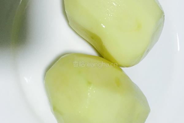 红烧肉炖土豆的做法图解3