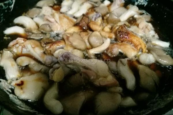 鸡腿炖蘑菇的做法图解4