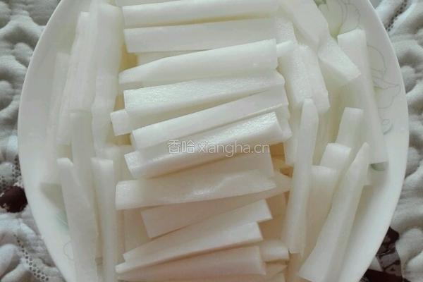 豆腐干炒白萝卜的做法图解3