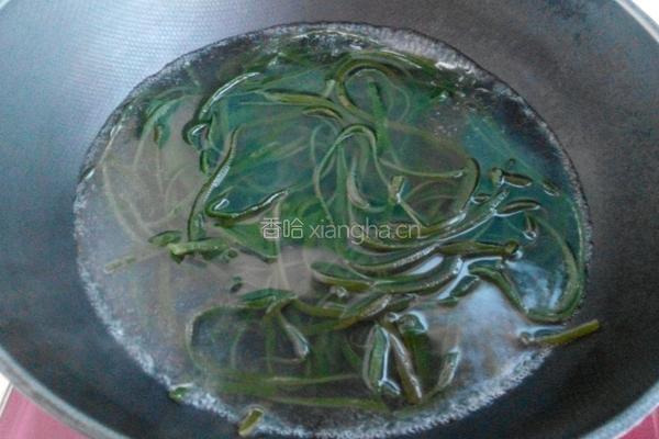 凉拌海带丝的做法图解1