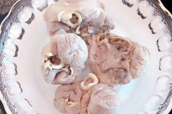 瓦罐莲藕大骨汤的做法图解5