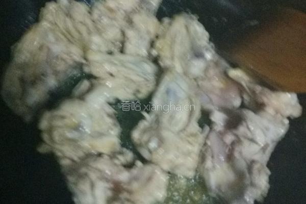 土豆炖鸡骨的做法图解4