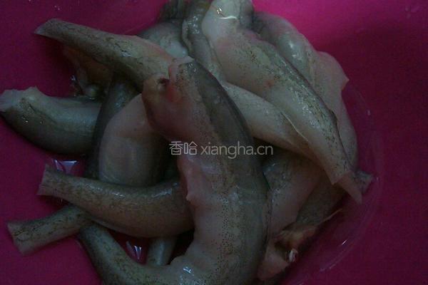 炸龙头鱼的做法图解1