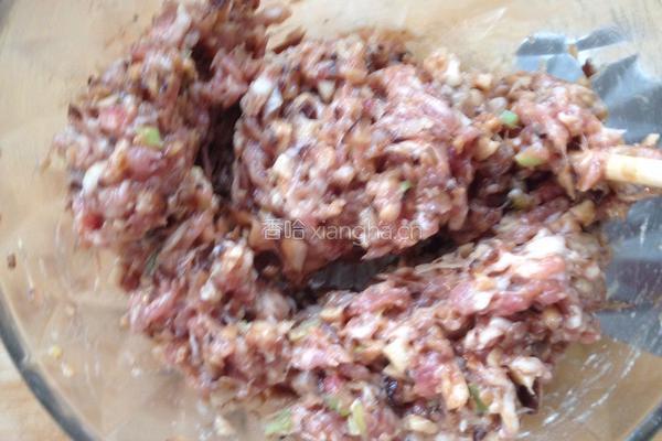 香菇猪肉馄饨的做法图解4