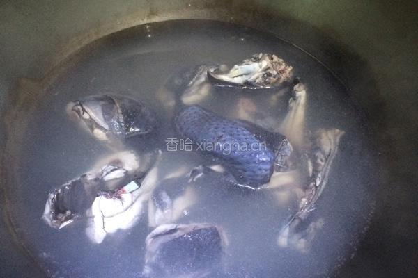 山药枸杞乌鸡汤的做法图解3