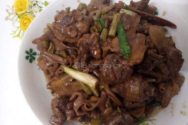 鸭肉鸭肠焖酸豆角