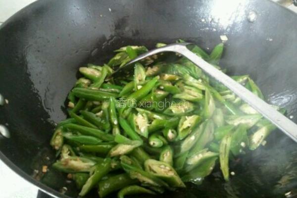 辣椒炒肉的做法图解3