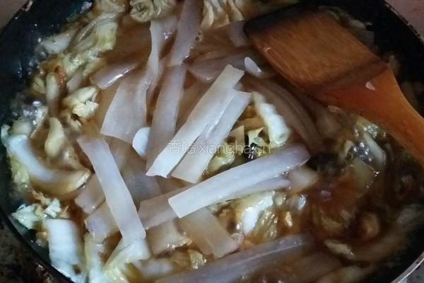 白菜炖宽粉儿的做法图解8