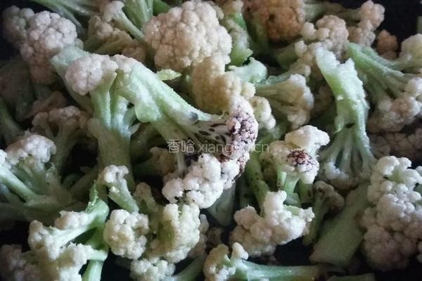 西红柿炒菜花的做法图解4