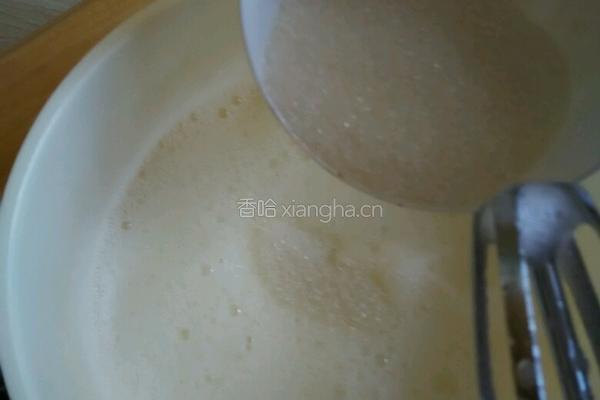 戚风蛋糕的做法图解9