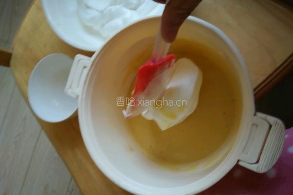 戚风蛋糕的做法图解12