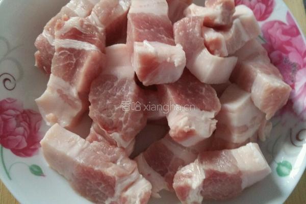 梅菜闷五花肉块的做法图解2