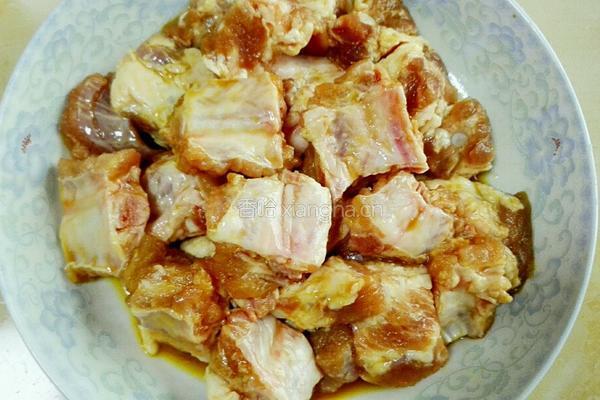 豆鼓香菇蒸排骨的做法图解3
