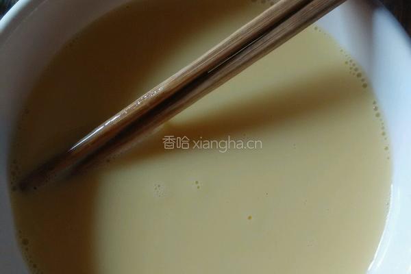 牛奶鸡蛋布丁的做法图解4